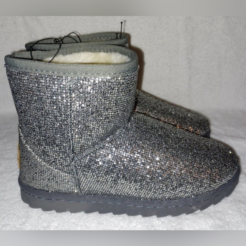 Mudd Silver Glitter Ankle Boots